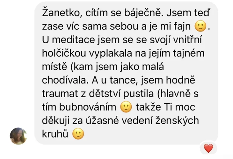 Recenze klientky ženských kruhů – meditace s vnitřní holčičkou, tanec, bubnování, traumata z dětství